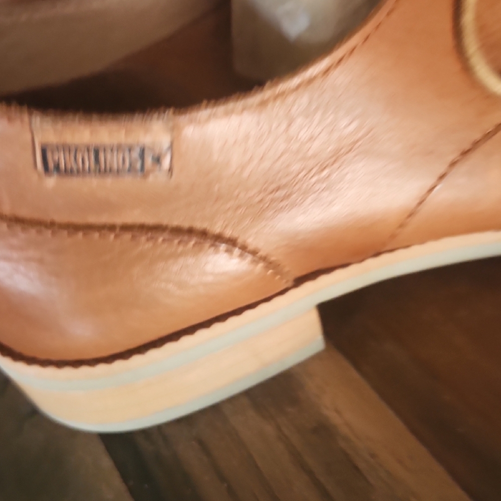 Ladies PIKOLINOS Tan Leather Perforated Loafers Size 37 - Picture 4 of 6